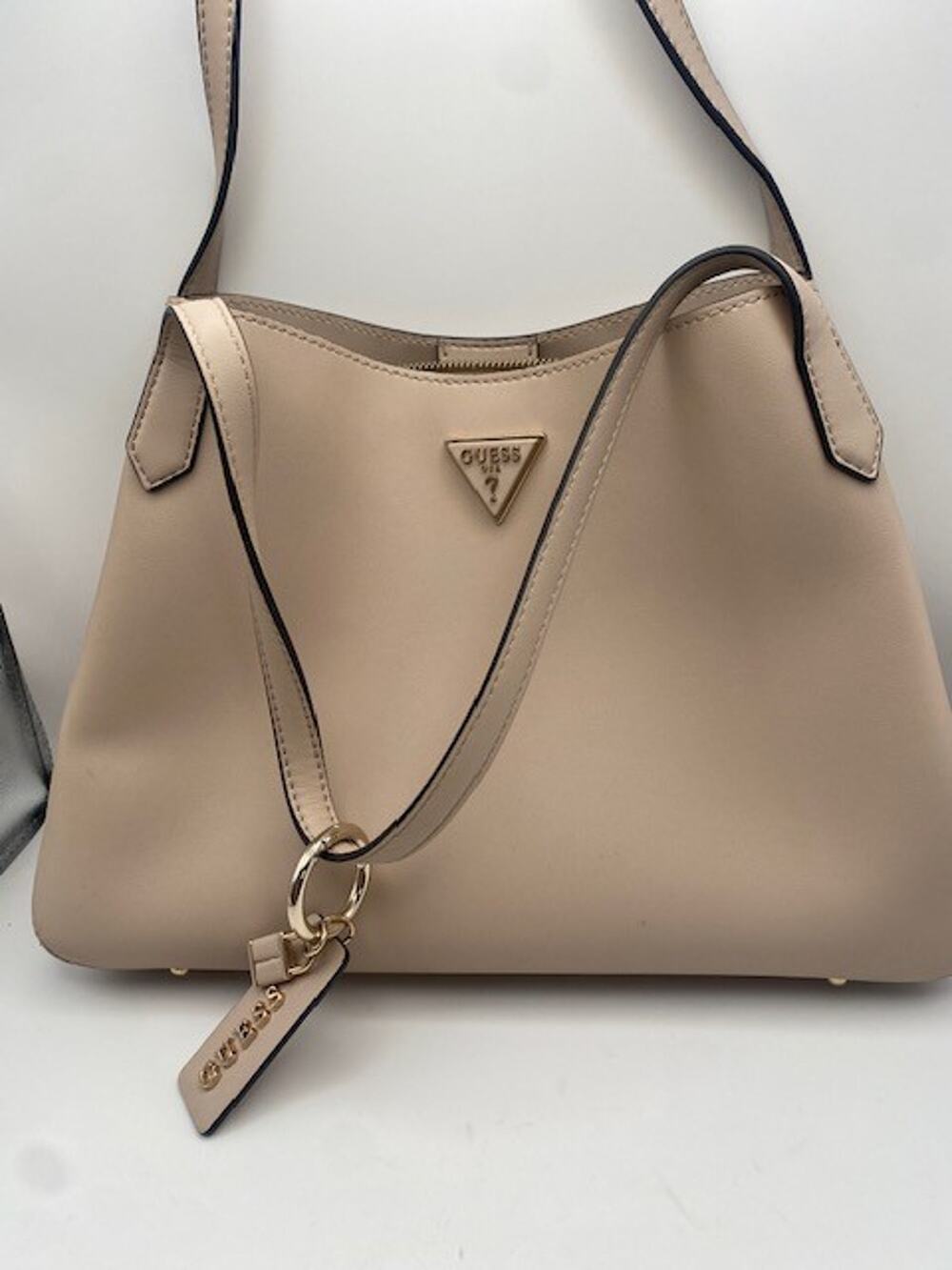 Guess Beige Taupe Shoulder Tote Bag Gold Tone Hardware Zip Top Purse